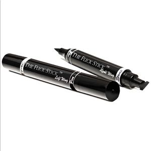 Winged Eyeliner Stamp